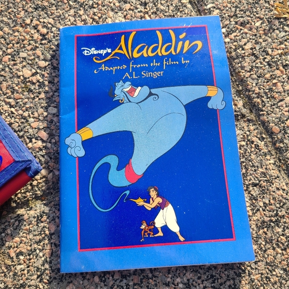 Vintage Aladdin Book & Wallet - Picture 3 of 8